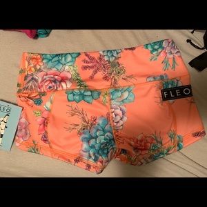 NWT Coral Succulent Fleo Shorts-Small